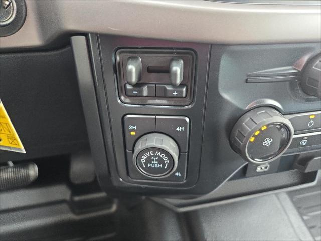 Photo of 2025 Oxford White Ford F-150
