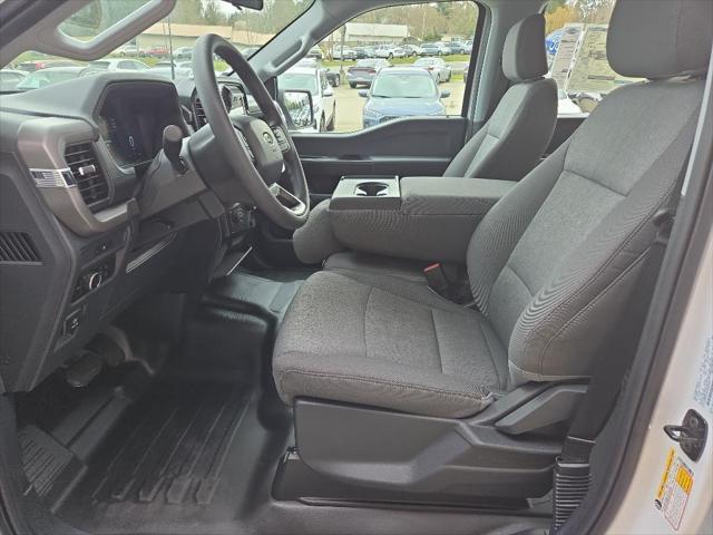Photo of 2025 Oxford White Ford F-150