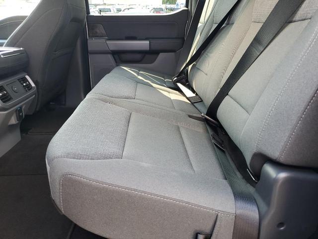 Photo of 2025 Oxford White Ford F-150 Lightning