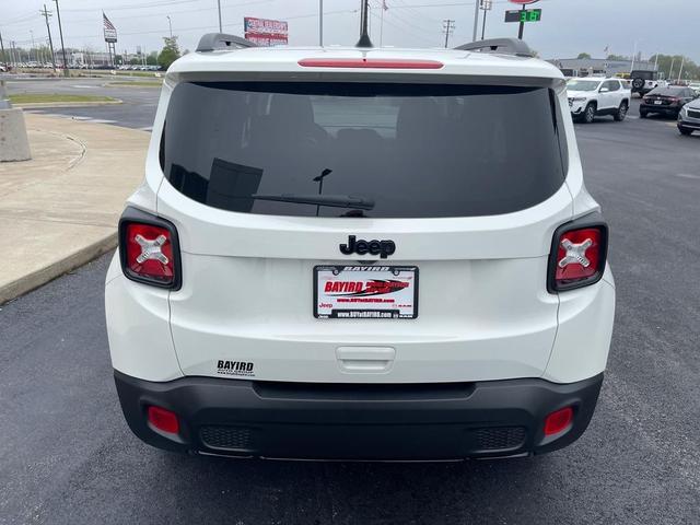 Photo of 2020 Alpine White Clearcoat Jeep Renegade