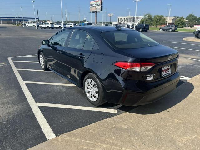 Photo of 2023 BLACK Toyota Corolla