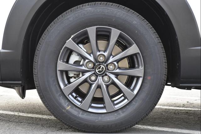 Photo of 2025 Snowflake White Pearl Mica Mazda CX-30