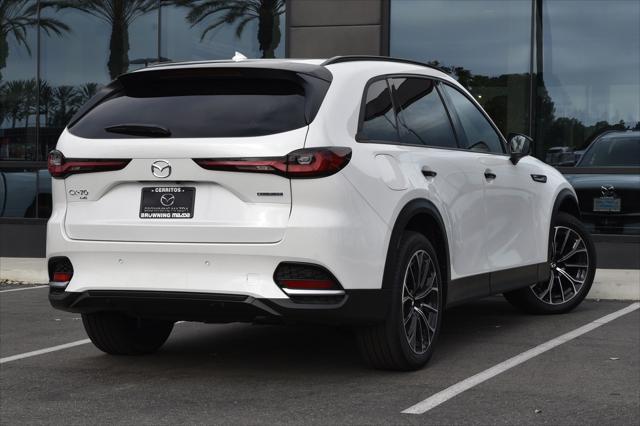 Photo of 2025 Rhodium White Premium Mazda CX-70 PHEV