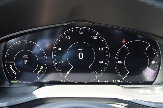 Photo of 2025 Rhodium White Premium Mazda CX-70 PHEV
