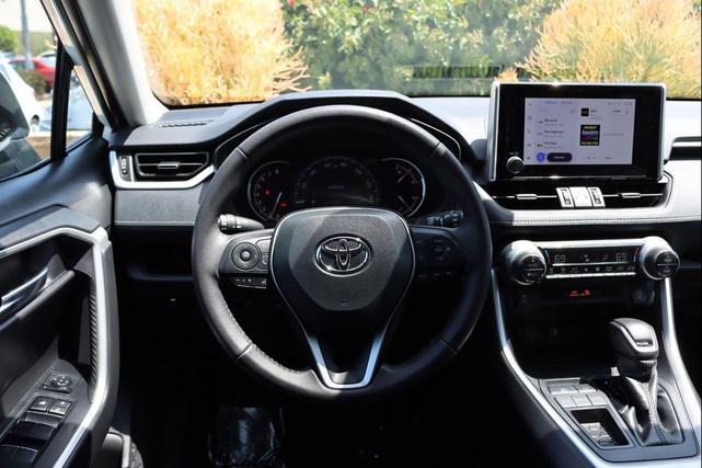 Photo of 2024 White Toyota RAV4