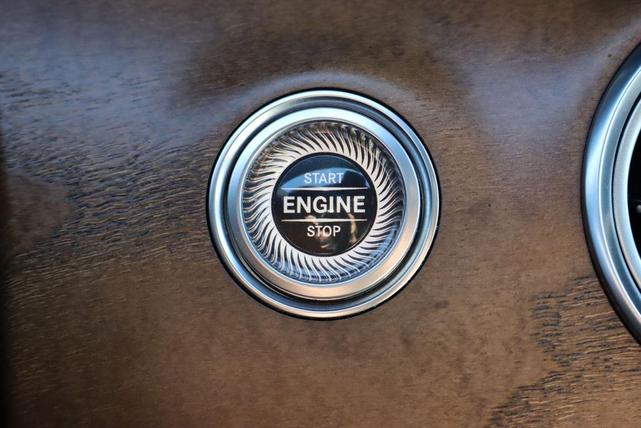 Photo of 2018 Lunar Blue Metallic Mercedes-Benz E-Class