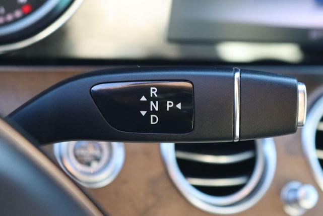 Photo of 2018 Lunar Blue Metallic Mercedes-Benz E-Class