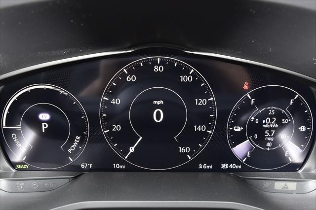 Photo of 2025 Rhodium White Premium Mazda CX-70 PHEV