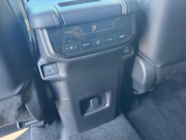 Photo of 2024 Cloud Toyota Grand Highlander