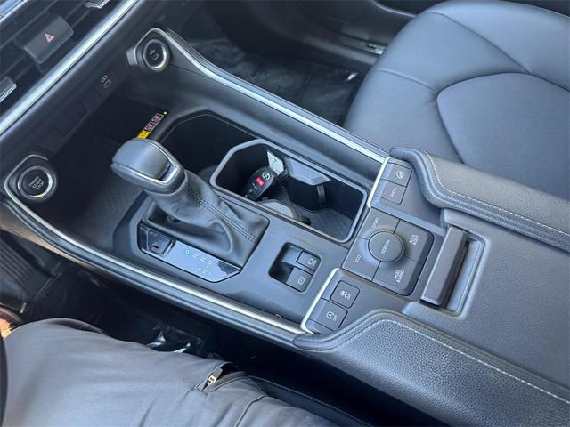 Photo of 2024 Cloud Toyota Grand Highlander