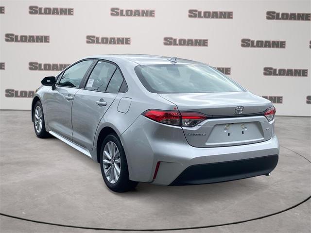 Photo of 2025 Classic Silver Metallic Toyota Corolla