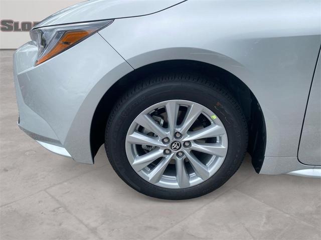 Photo of 2025 Classic Silver Metallic Toyota Corolla