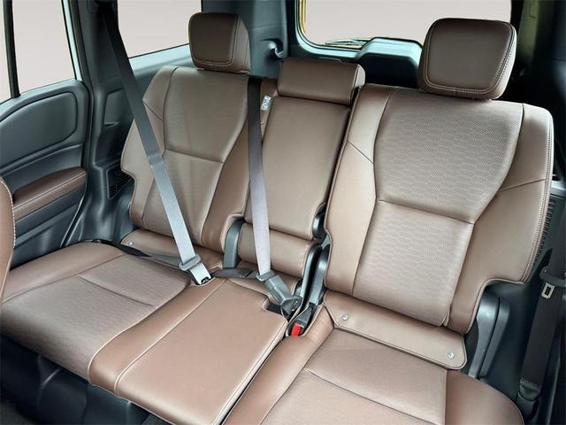 Photo of 2024 Wind Chill Pearl Toyota Land Cruiser