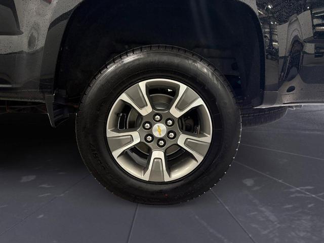 Photo of 2019 Black Chevrolet Colorado