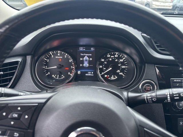 Photo of 2019 Magnetic Black Nissan Rogue