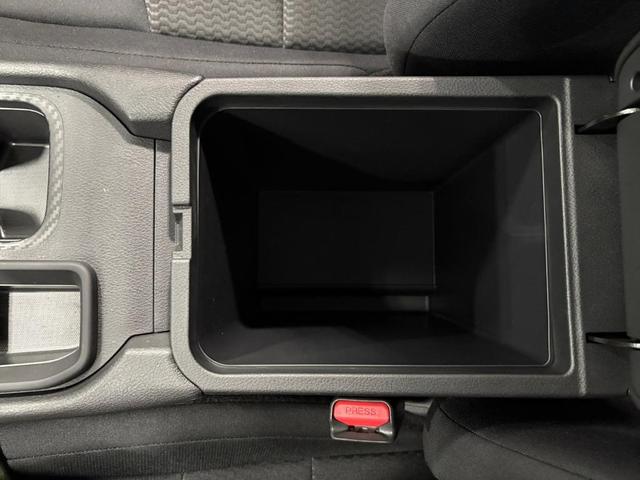 Photo of 2023 Silver Nissan Sentra