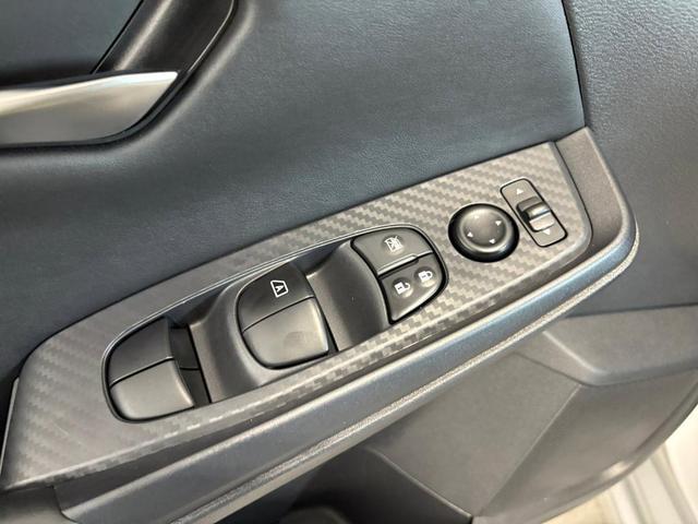 Photo of 2023 Silver Nissan Sentra