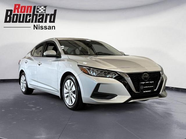 Photo of 2023 Silver Nissan Sentra