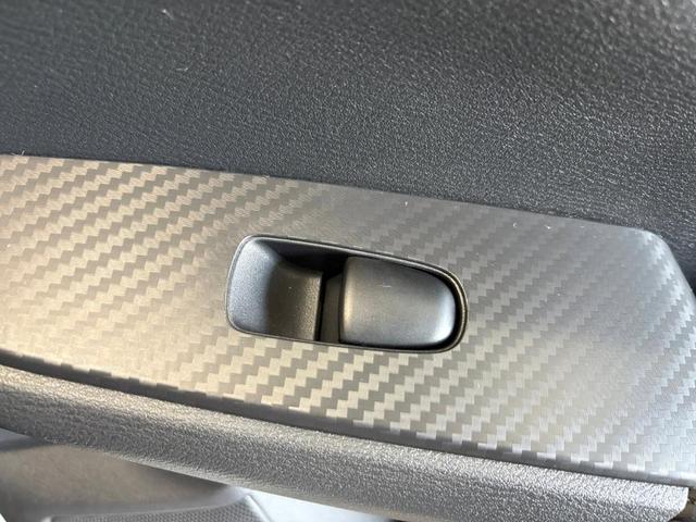 Photo of 2023 Silver Nissan Sentra
