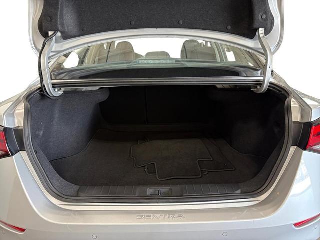 Photo of 2023 Silver Nissan Sentra