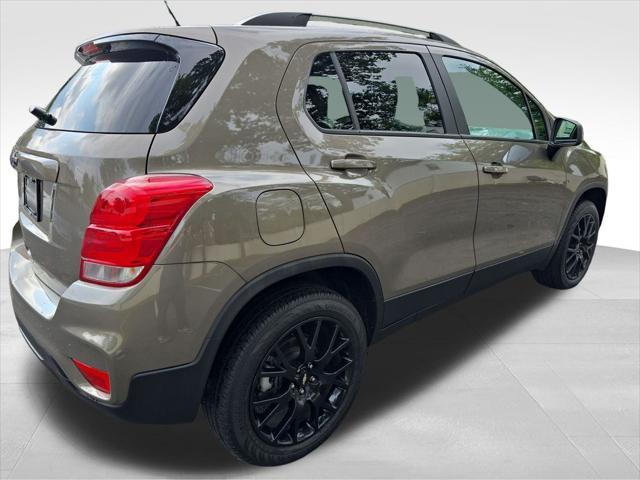 Photo of 2022 Stone Gray Metallic Chevrolet Trax