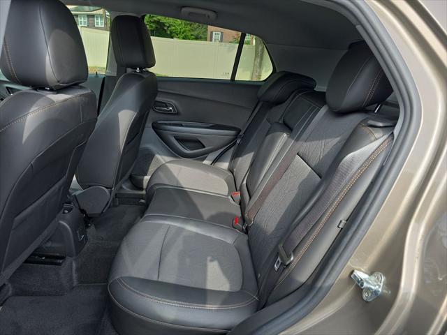 Photo of 2022 Stone Gray Metallic Chevrolet Trax