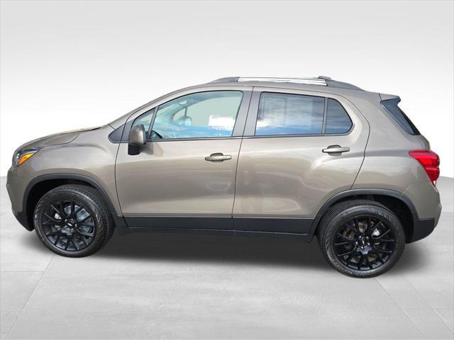 Photo of 2022 Stone Gray Metallic Chevrolet Trax