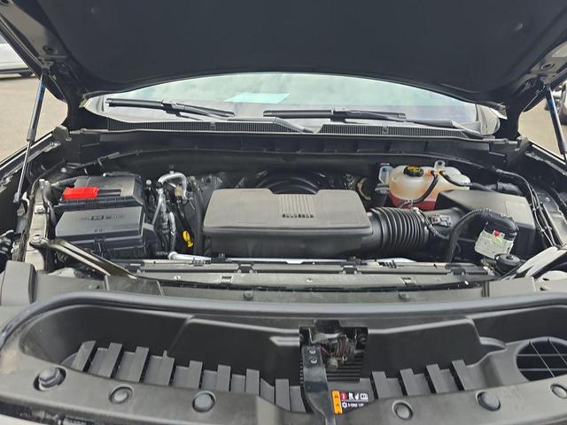 Photo of 2024 Black Chevrolet Suburban
