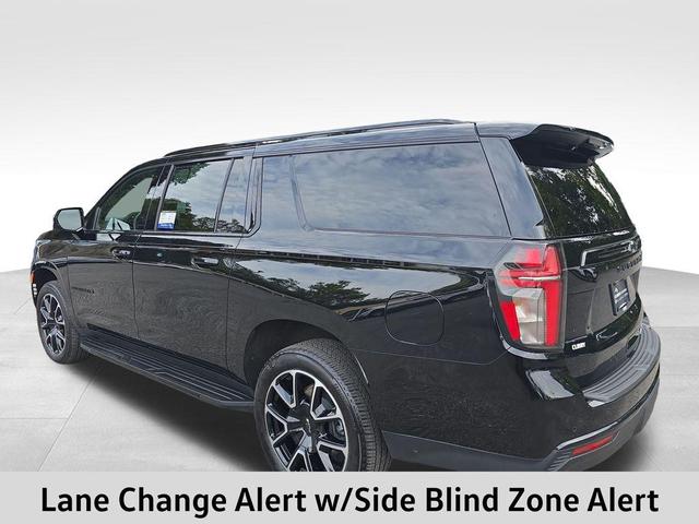 Photo of 2024 Black Chevrolet Suburban