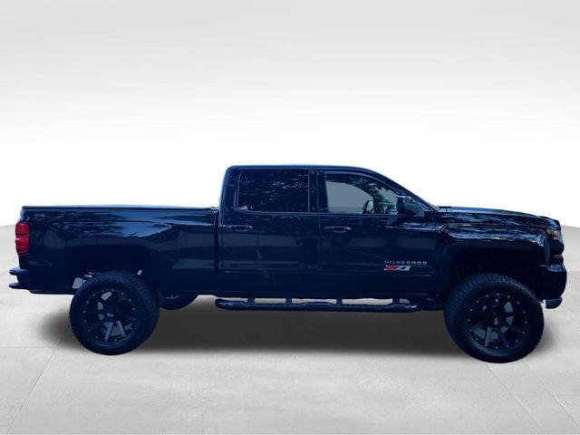 Photo of 2016 Black Chevrolet Silverado 1500