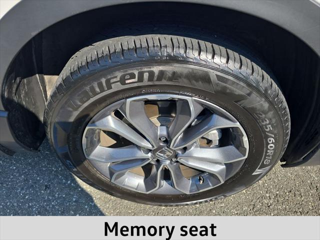 Photo of 2022 Platinum White Pearl Honda CR-V