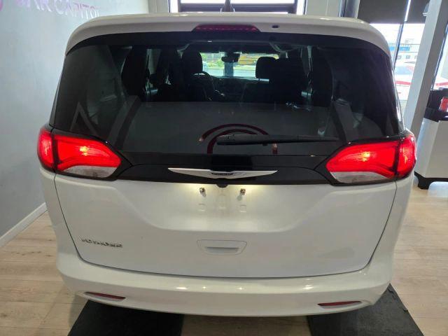 Photo of 2023 White Chrysler Voyager