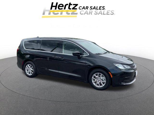 2023 Chrysler Voyager