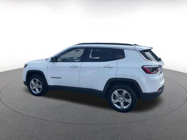Photo of 2023 Bright White Clearcoat Jeep Compass