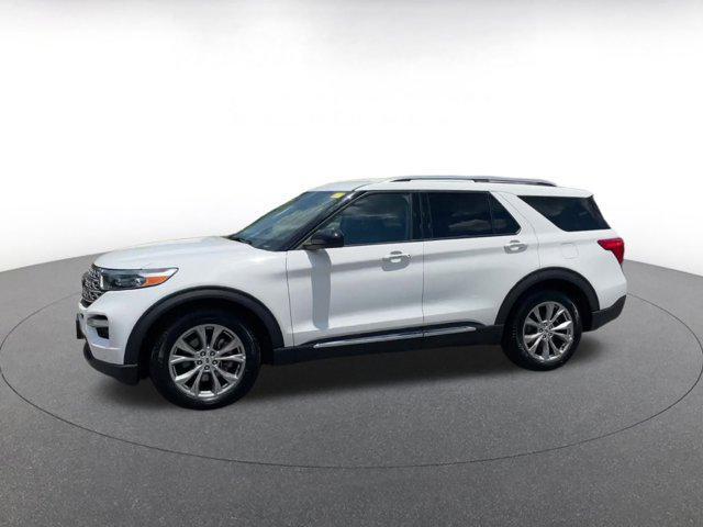 Photo of 2023 Oxford White Ford Explorer