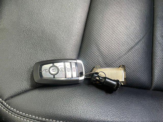 Photo of 2023 Oxford White Ford Explorer