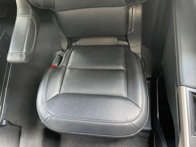 Photo of 2023 Oxford White Ford Explorer