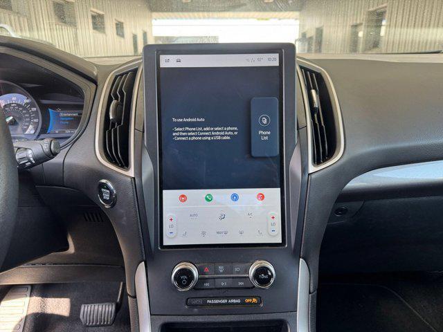 Photo of 2024 Agate Black Metallic Ford Edge