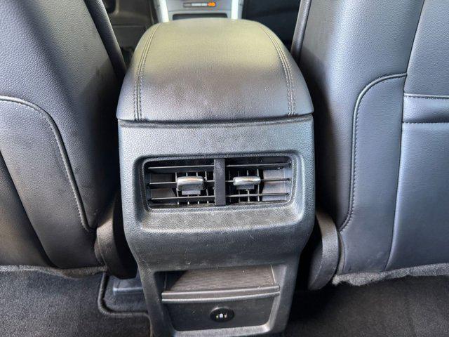 Photo of 2024 Agate Black Metallic Ford Edge