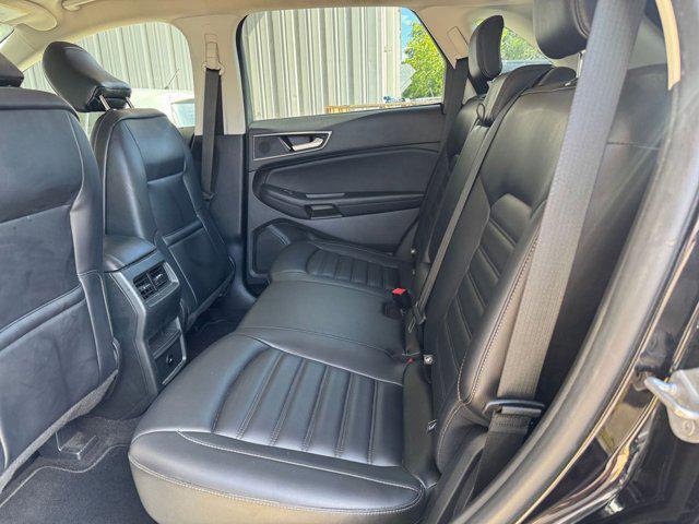 Photo of 2024 Agate Black Metallic Ford Edge