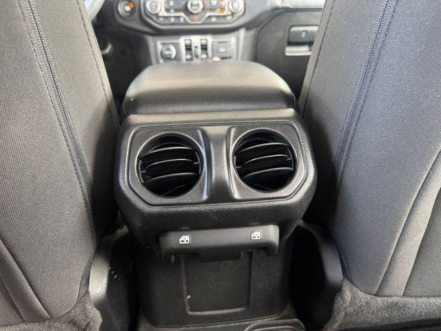 Photo of 2023 Bright White Clearcoat Jeep Gladiator