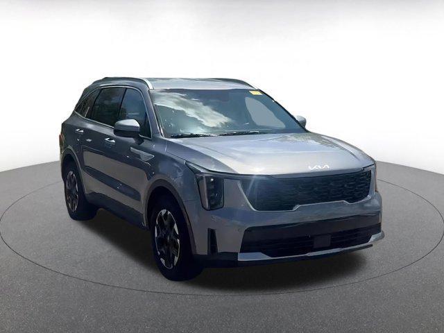 Photo of 2024 Everlasting Silver Kia Sorento