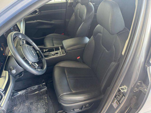 Photo of 2024 Everlasting Silver Kia Sorento