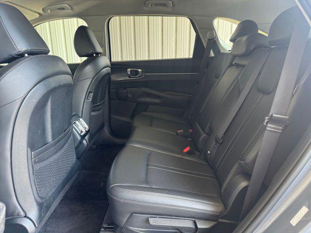 Photo of 2024 Everlasting Silver Kia Sorento