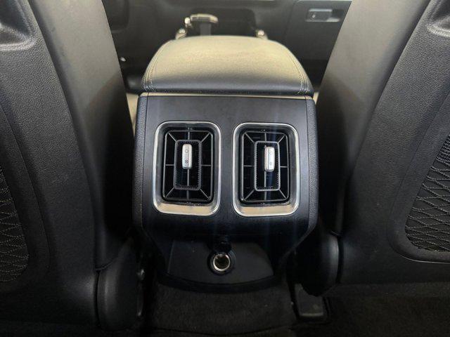 Photo of 2024 Everlasting Silver Kia Sorento