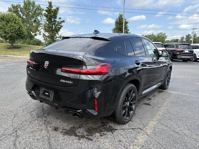 Photo of 2023 Black Sapphire Metallic BMW X4