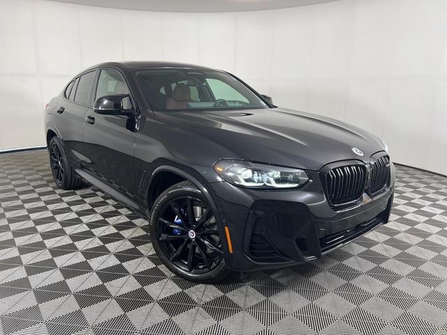 Photo of 2023 Black Sapphire Metallic BMW X4