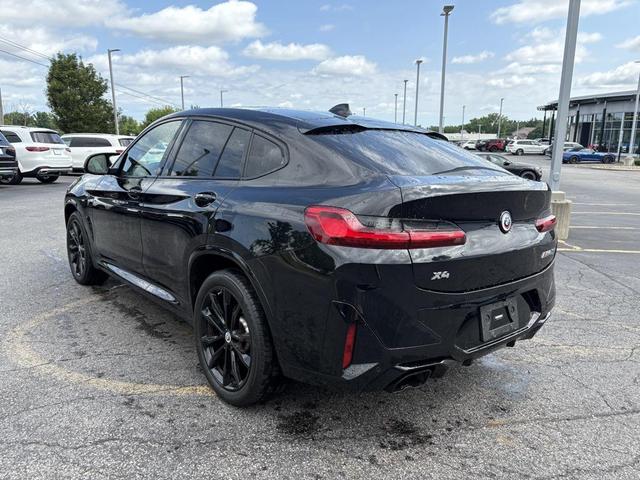 Photo of 2023 Black Sapphire Metallic BMW X4