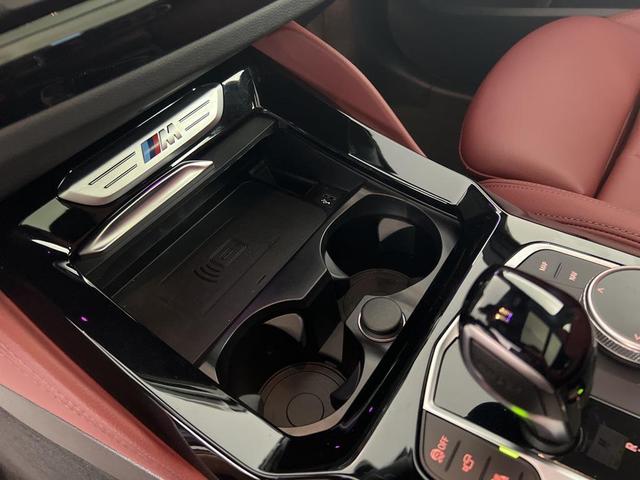 Photo of 2023 Black Sapphire Metallic BMW X4