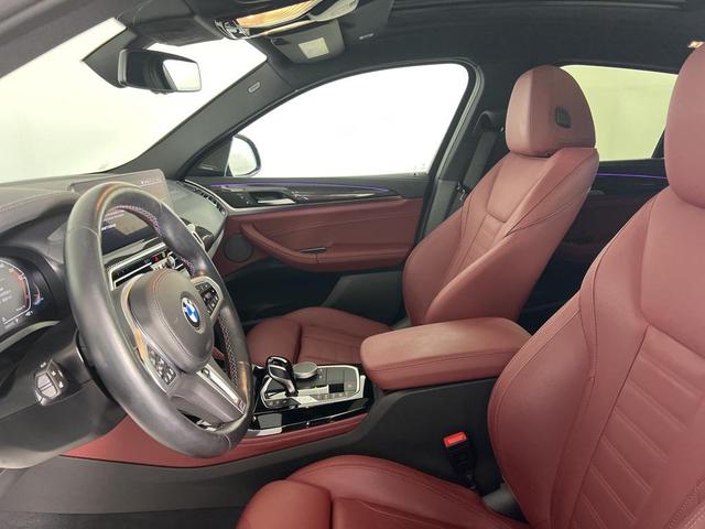 Photo of 2023 Black Sapphire Metallic BMW X4